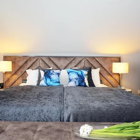 Biala Sowa Czarna Gora Sienna (Klodzko)