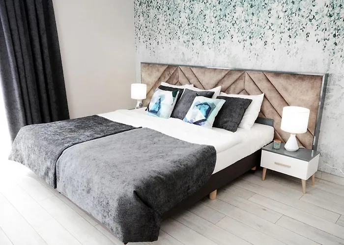 Biala Sowa Czarna Gora Сенна